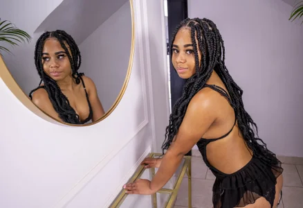 katia_harrison_ Public Immagine  3