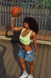 aysha_miller19: sexy ( 6 фото)