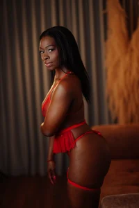 ScarleetSmith Temptation and desire of my ebony skin Pic