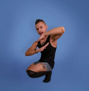 💙𝐁𝐥𝐮𝐞 𝐚𝐧𝐝 𝐛𝐥𝐚𝐜𝐤💙 de Anthonyhots  Imagens