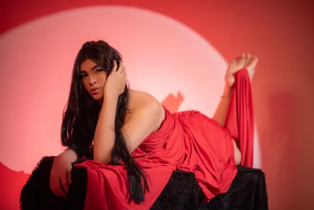 alahiaFoxter_ Public Pic 5