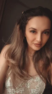 GoldieMuse: Public ( 2 фото)