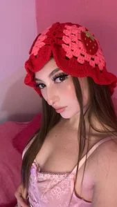 LexiCutie I like you to see me 😋🍒👁️ Bilde 4