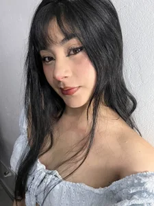 Olivia_Vega a bit of me 💗 Bilde 2