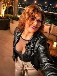 Luna_Milf_xxx Public Pic 4