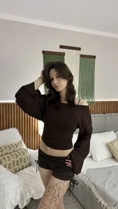 SelenaAlmond 🌺🤩 Pic 2