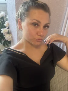 Kiss me od MonicaSweettty  3 snímek