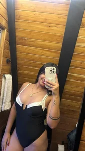 Sienna_Aniston Public Immagine  5
