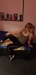 TyraWhite Public Foto 3