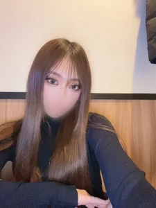 Rika_v_v Public Pic 4