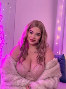 Eliss_Shyyo sexy blonde girl with big boobs 사진 2