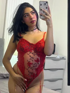 cherry_skinny_ Public Pic 5