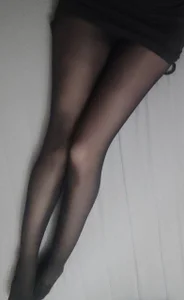 UrSexxLenaxx I Caught Your Eye With My Legs ^_^  снимка