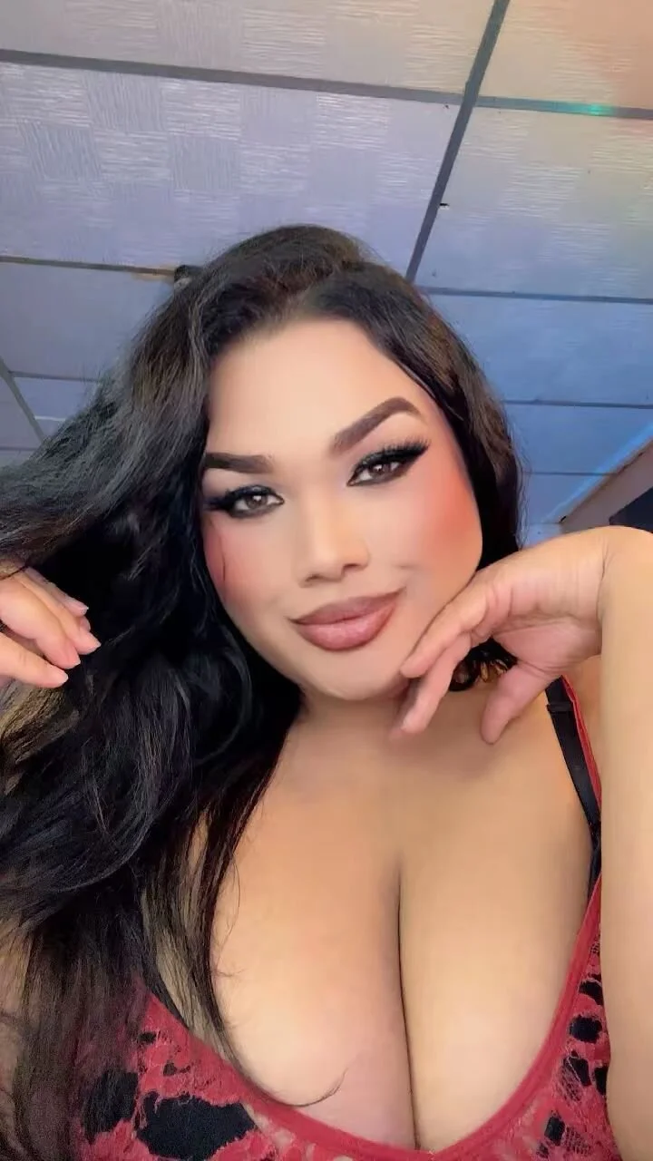 Трендове зображення  2562 kami_hot_ts