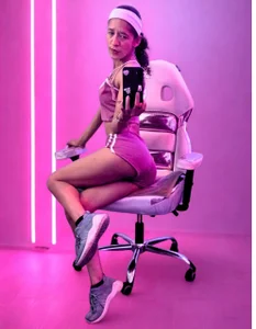 Alice_candace Do we exercise your legs? 🔥 Pic