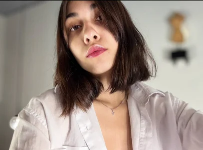 MeiFrock Office siren Pic