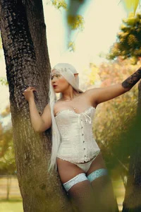 EviePhoenix Awaits my arrival with the first light of the fifth day ✨🌿 Pic 6