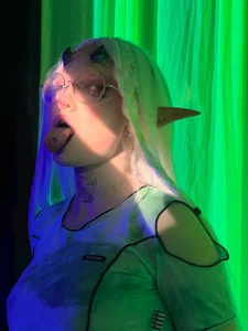 Dark_Lucious kullanıcısının The Neon Demon albümü -  6 fotoğraf