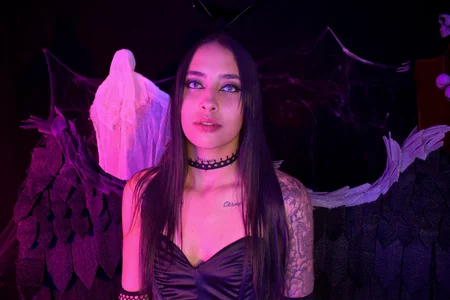 charlotte_kisss Darkness... 🕷 Pic 2