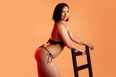 AngelaGarrett Sensual moves . fénykép