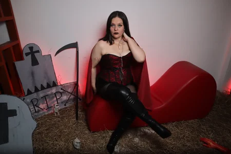 AmandaKovich Halloween 2025 Pic 3