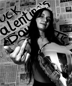 Maddy_Norton 🖤🍓 Immagine  6