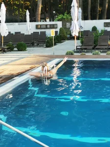 HotTiffani pool Pic 7