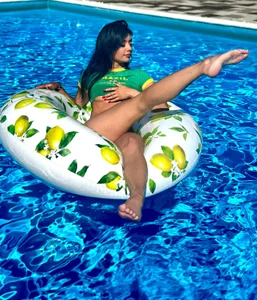 EveWilder Public  5টি ছবি