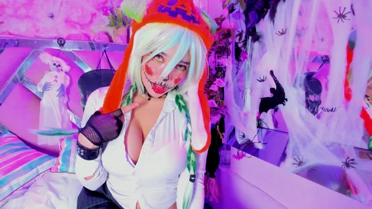 Akane_Hikari_ HAPPY HALLOWEEEEEN 🎃🍬🌙 Pic 3