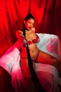 Nicolemorelli2 Venus in red ❤️ Εικόνα 4