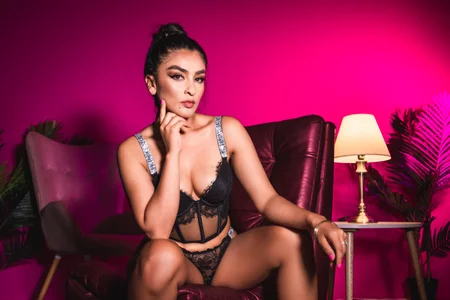 Holly_Brensonexx_ I can be your healthy addiction Foto 7