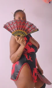Miss_Khaleesi Your Qipao ebony girl 💃🏽🧧🪭 Gambar 4