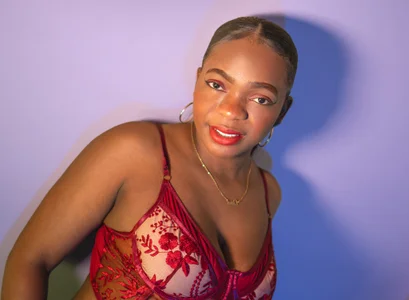 MilaCruzz hot ebony Pic 3