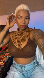 Brown fit 🤎 de KenyaMystic  3 photos