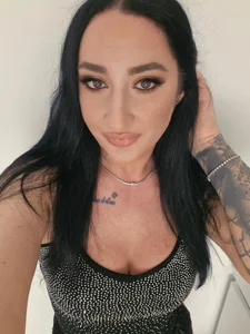 💋 Naughty Ink & Tempting Curves od NaughtySheHot  snímek