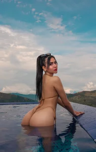 TanyaBello 🎇Something a little Short✨ Pic