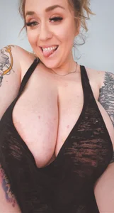 Ivy_Mercer Public Εικόνα 3