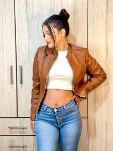 EmmaaMiller__ Public Pic 5