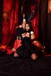 TaniaMills bad and sexy bunny 😈 รูป 