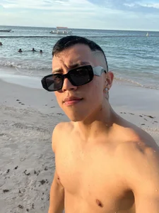 ThomsEvery_ Public Foto 9