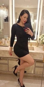 FelinaJohnson Elegance on the outside… trouble underneath 😈 Pic 3