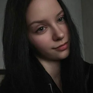 ElmiraShivley 🖤 Pic