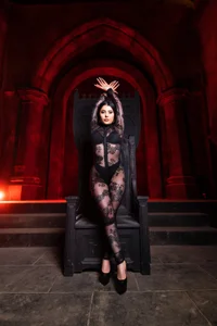 MistressEly Public Pic 4