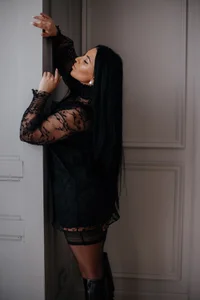 LATEX HIGH HEELS BOOTS BRUNETTE FEMDOM MISTRESS DOMINATION LEATHER de blackberry_star  7 Imagens