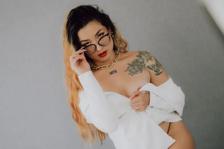 AmbarSantany: Latin charm 🎀😍 ( 4 фото)