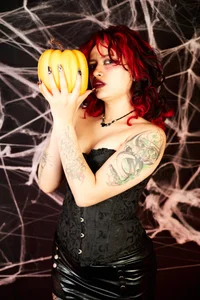 kristen_tayMidnight Desire图片 2