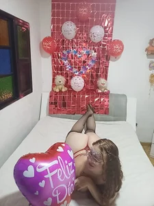 Paulina_Davis_ San Valentin Pic 4