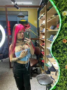 Tiifanny_Petite Public Kuva 5