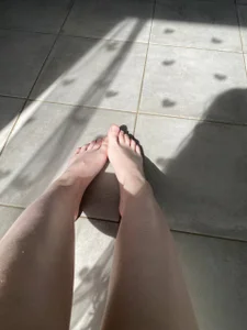 Denny_Yorgeritai My sweet feet Pic