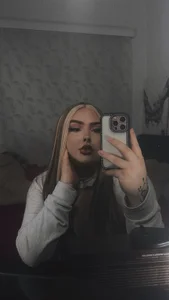 AnneVanHelsing Public Gambar 5